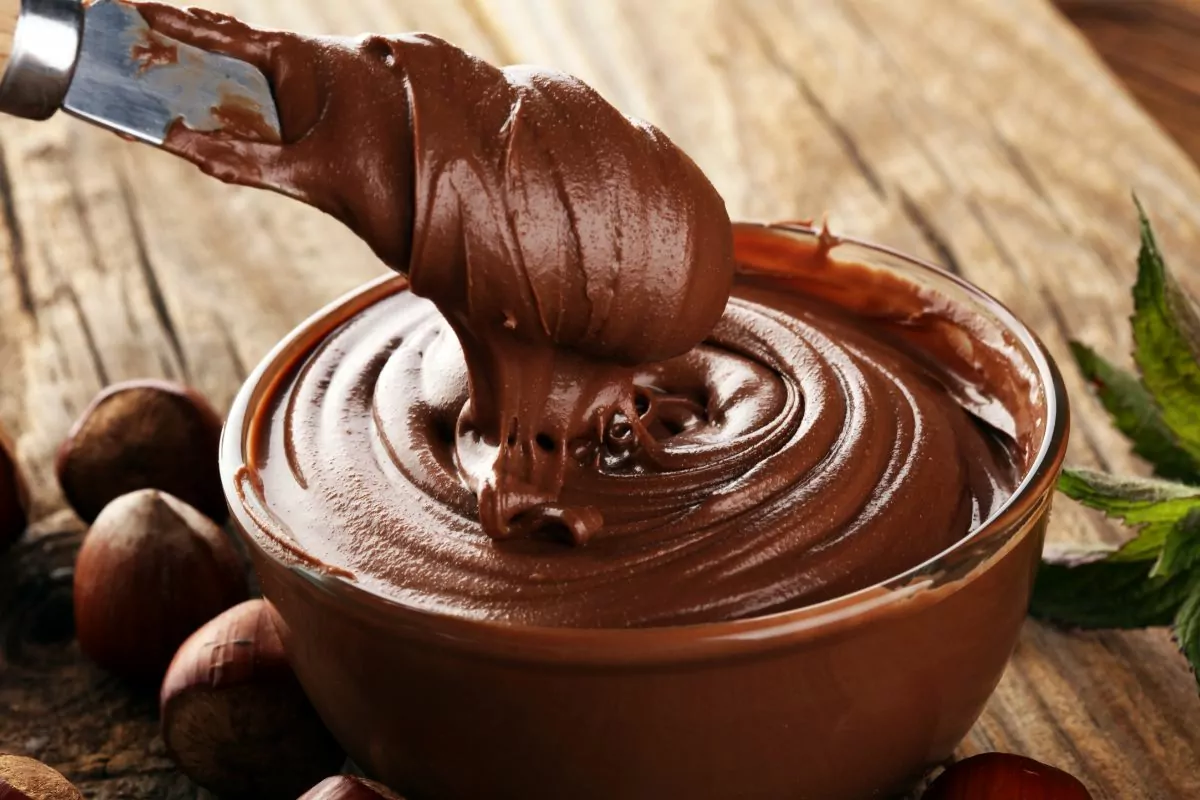 How To Make A Vegan Hazelnut Chocolate Spread