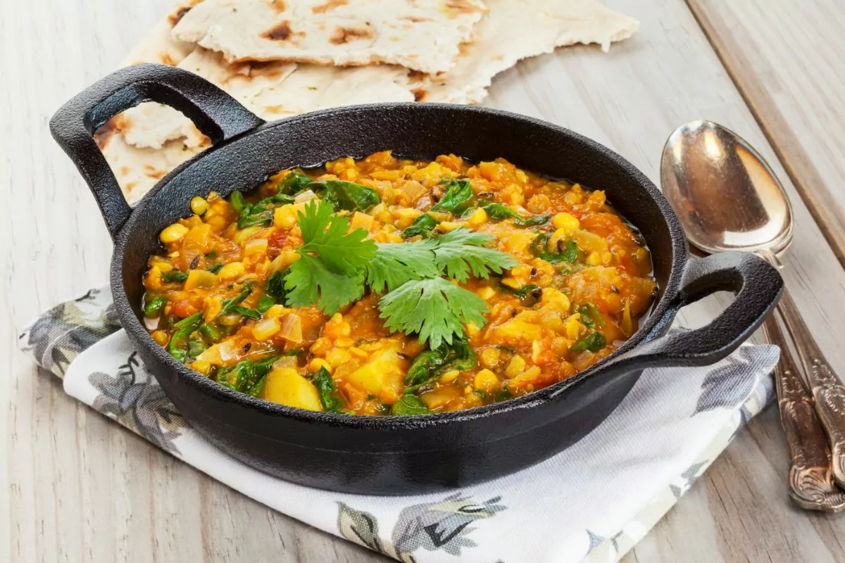 How To Make A Vegan Spinach And Red Lentil Dahl