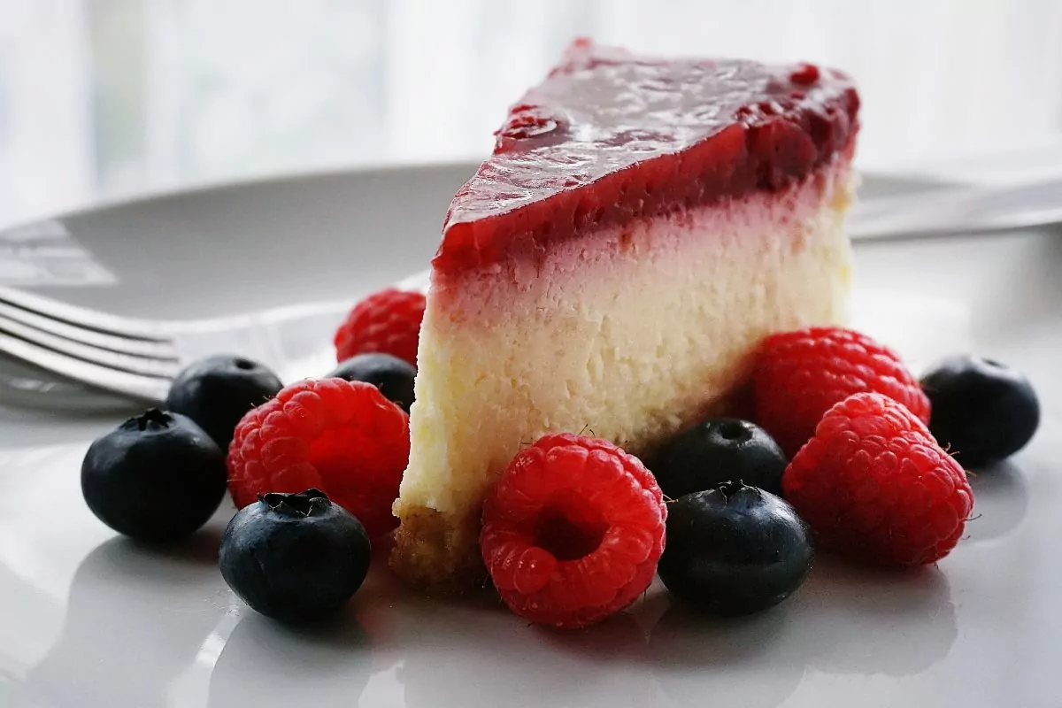 Vegan Raspberry And White Chocolate Cheesecake! How To Make It!